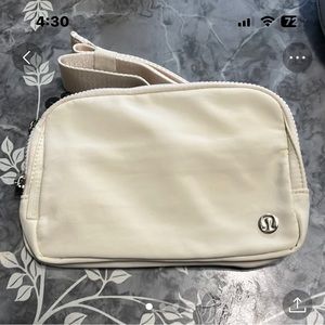 Lululemon belt bag